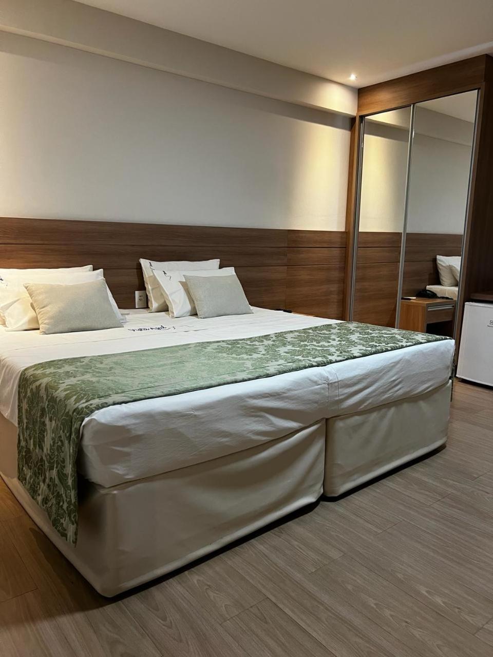 Vista Azul Apart Hotel - Vista Pinheiros Pedra Azul  Dış mekan fotoğraf